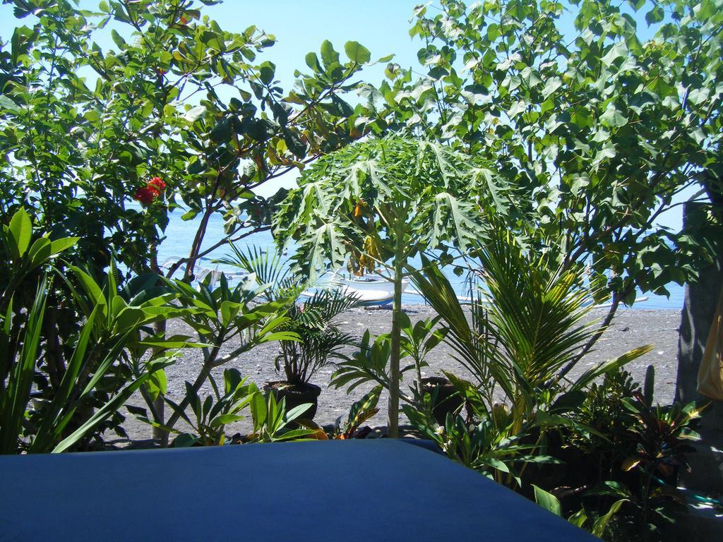 Alur Beach Homestay Amed Buitenkant foto
