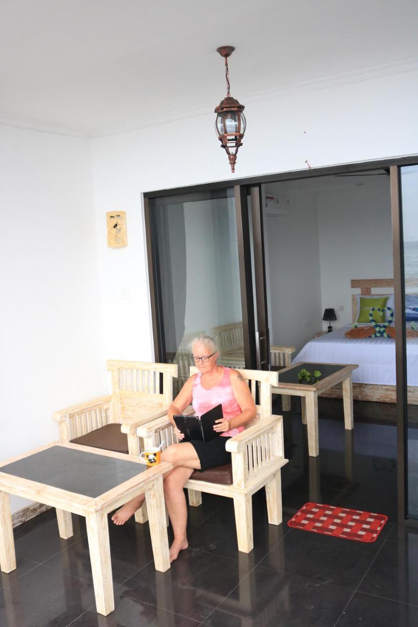 Alur Beach Homestay Amed Buitenkant foto